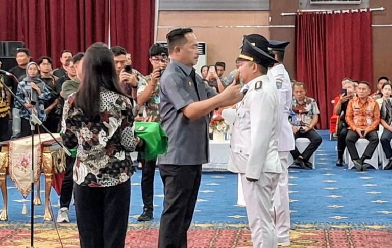 Lantik Pejabat Pemkot Manado  Wawali Richard Tegaskan, Jabatan itu Amanah, Berikan Karya dan Prestasi Laksanakan Tugas Dengan Baik dan Penuh Tanggung Jawab